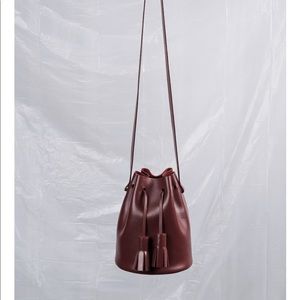 Building Block Mini Bucket in Wine good condition